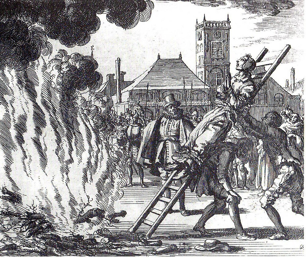 Middeleeuwse vrouw verbrand op brandstapel executie Historische zwart-wit illustratie van een vrouw die op de brandstapel wordt verbrand met een menigte die toekijkt op een middeleeuws stadsplein
