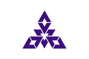 Abstract paars geometrisch driehoekig logo met diamantvormen die een symmetrisch patroon vormen op een witte achtergrond