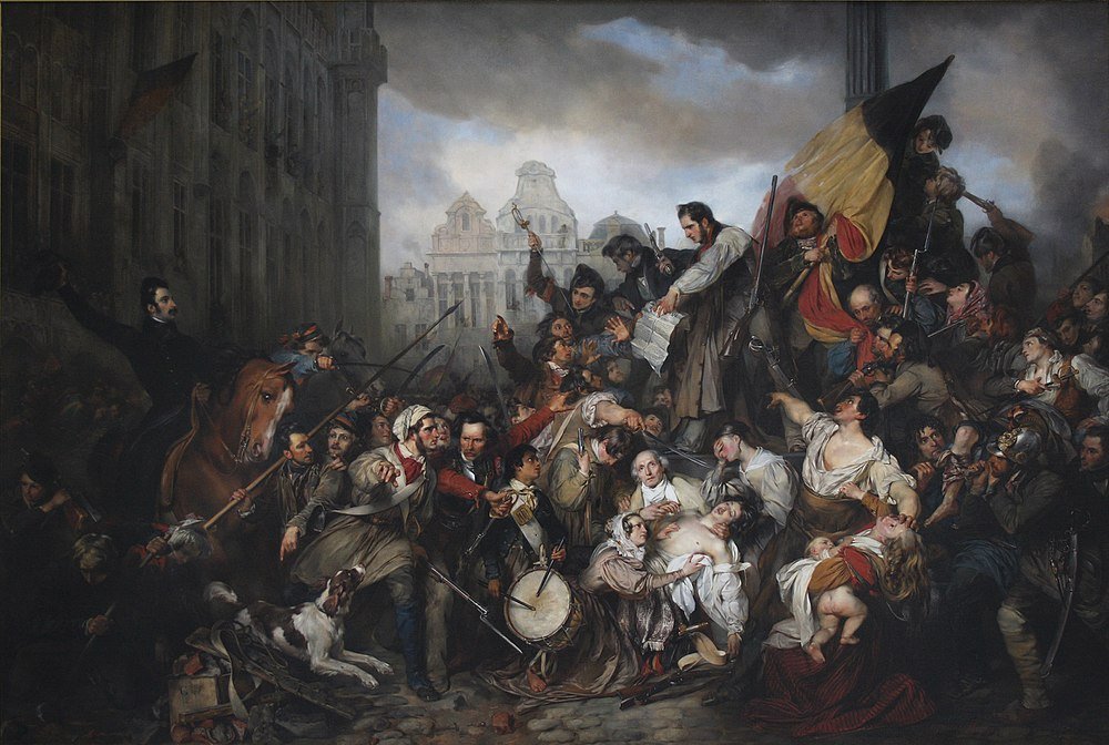 Dramatisch Schilderij van Revolutionaire Veldslag Historisch schilderij dat een dramatische revolutionaire veldslag toont met soldaten, burgers en een vlag op een stadsplein.
